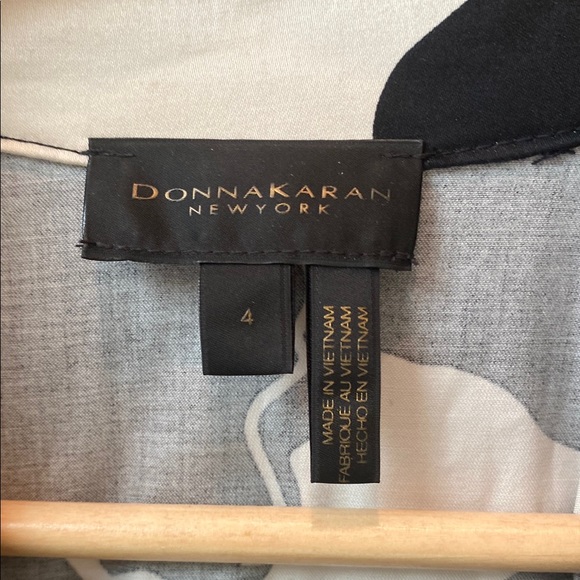Donna Karan Black and White Maxi Dress.  Like NEW!  Size 4. - Picture 3 of 16